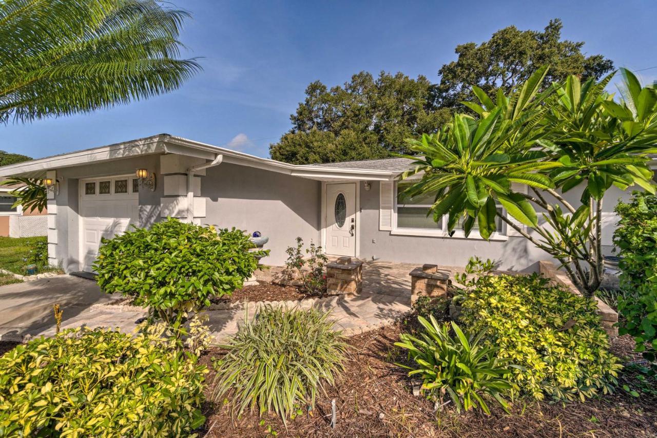 Peaceful Venice Villa With Patio - 2 Miles To Beach! Exterior photo