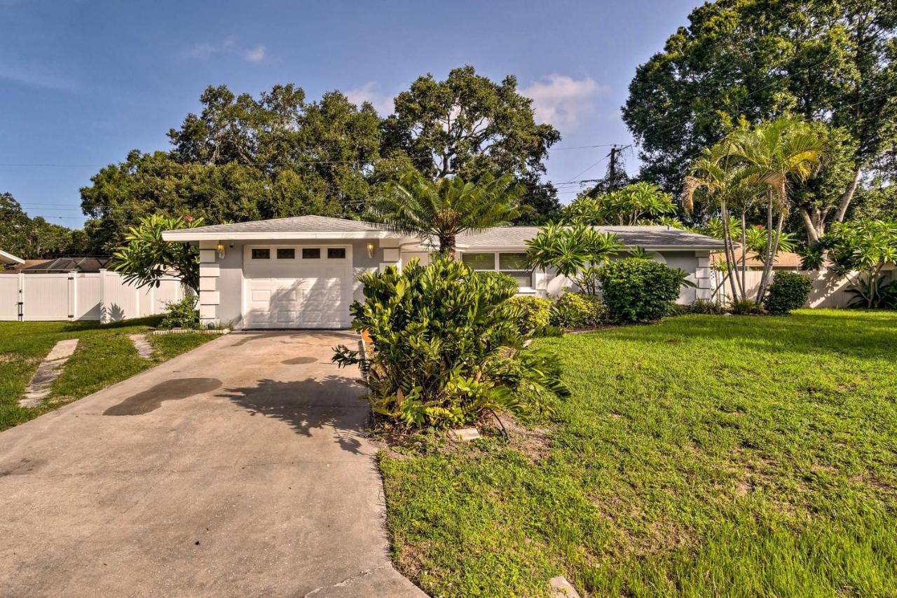 Peaceful Venice Villa With Patio - 2 Miles To Beach! Exterior photo