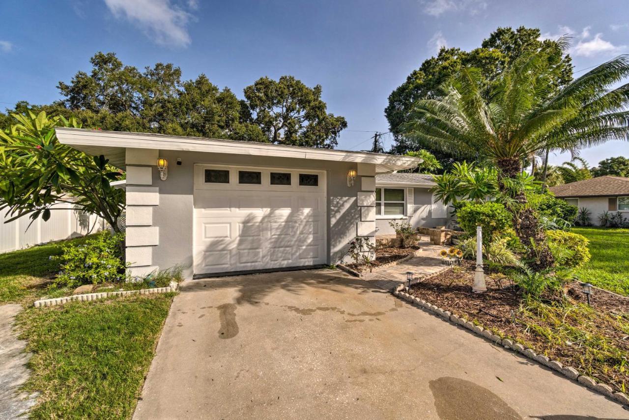 Peaceful Venice Villa With Patio - 2 Miles To Beach! Exterior photo